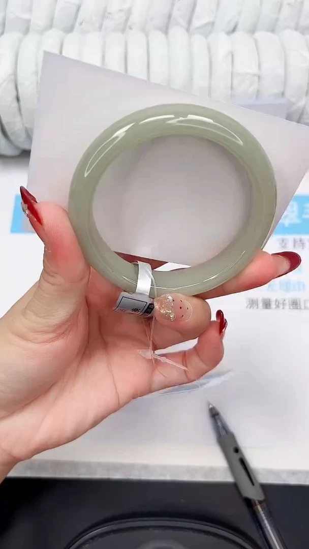 未镶嵌手镯石英质玉97-56.4D