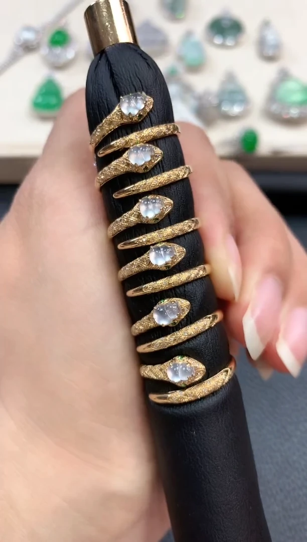 【闪购商品】翡翠戒指18K金镶嵌b46多样性一件发货