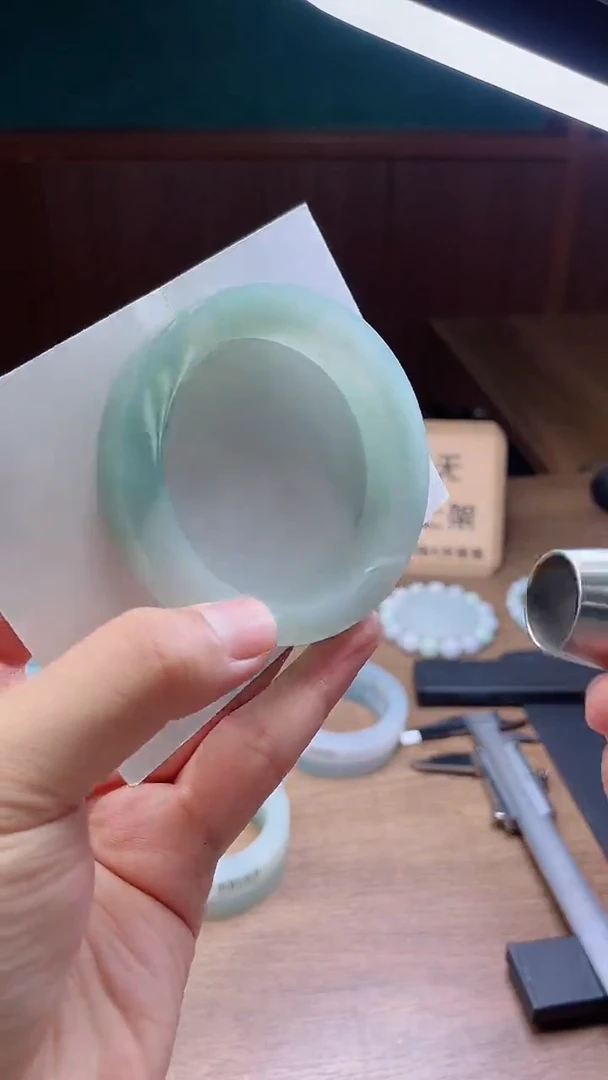 定制翡翠手镯未镶嵌定制