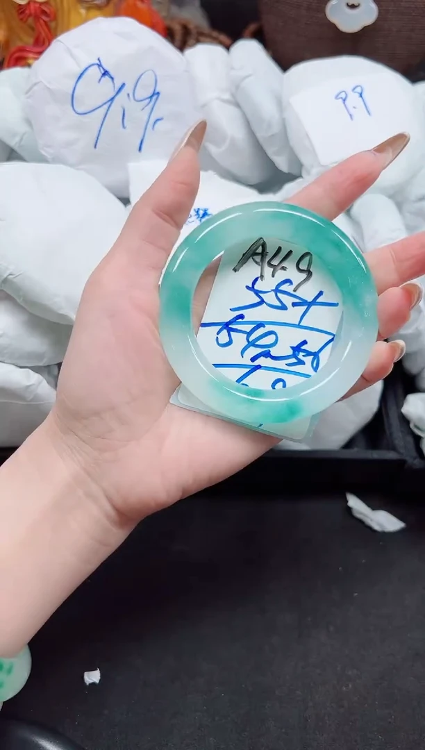 未镶嵌手镯石英质玉55圈口编号：A49