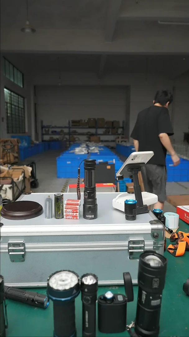 小野照明直播闪购手电筒专拍
