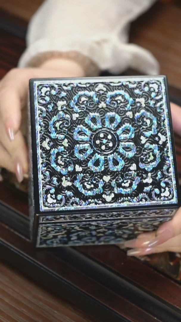 壹藏贰宝幻夜十公分盒子