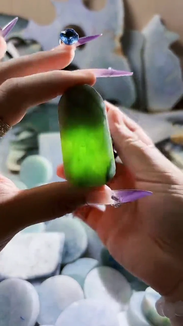 翡翠未镶嵌颈饰翡翠A货 江谭865