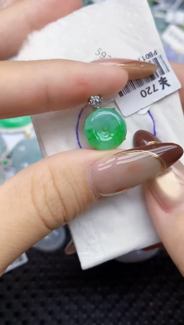 颈饰银S925镶嵌翡翠   天然翡翠A货  百元以上9米证书费自理