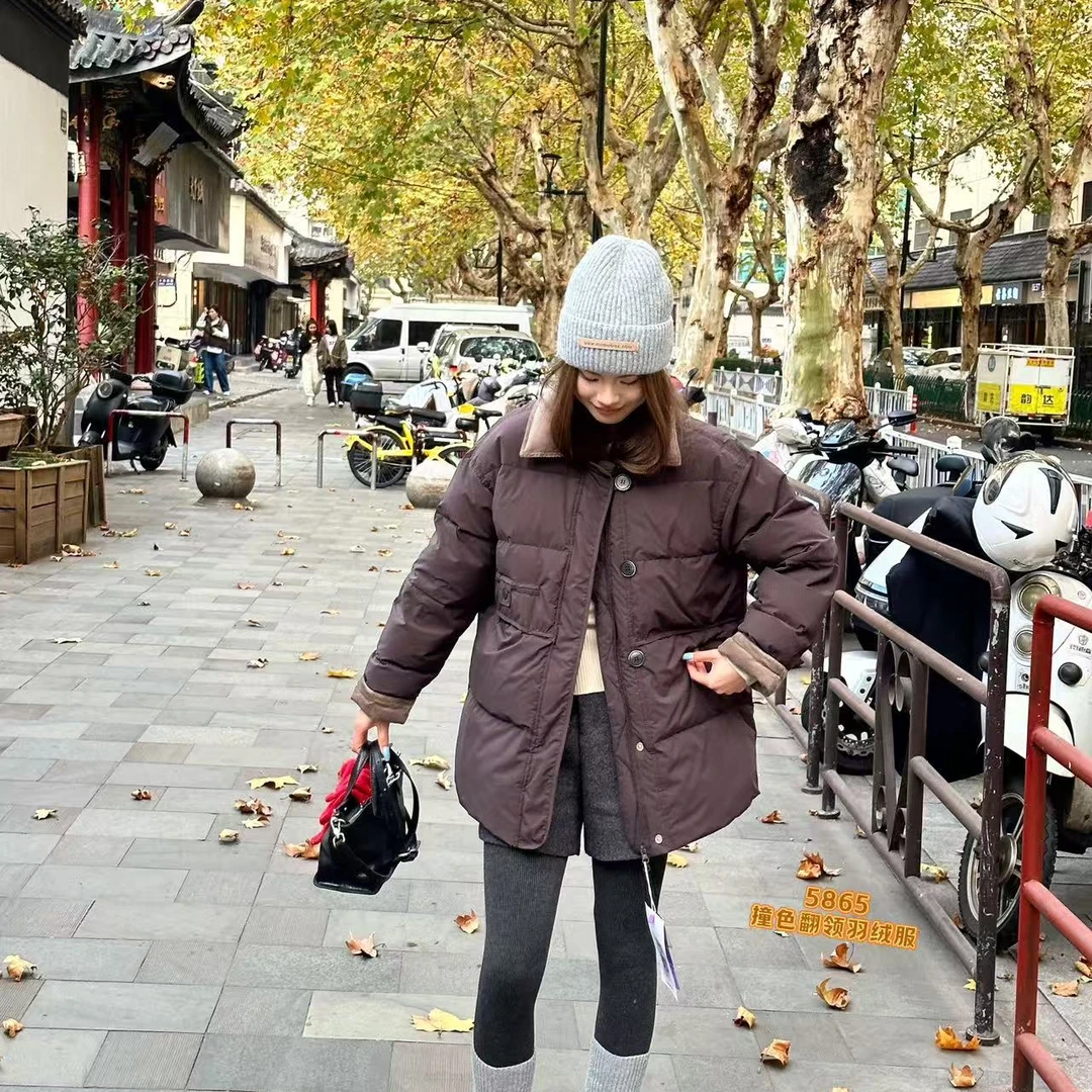 5865番外撞色拼接翻领羽绒服女新款时尚中长款加厚白鸭绒外套