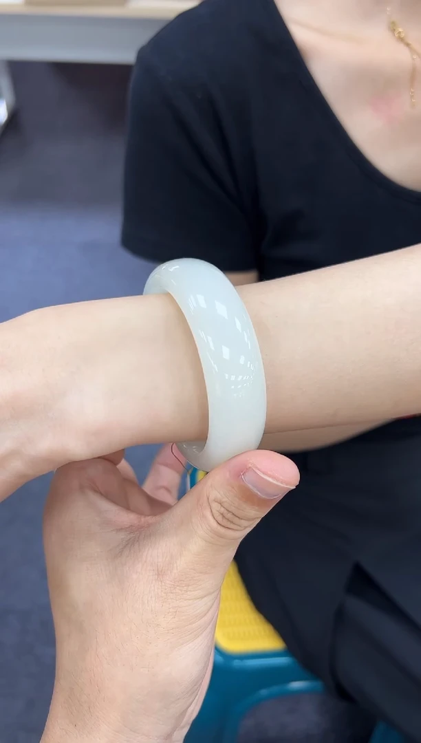 未镶嵌手镯和田玉57-58  野牛沟904