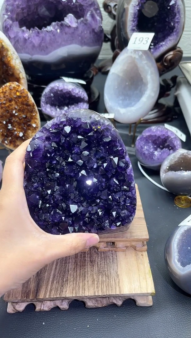 未镶嵌大型摆件（非配饰）紫晶253号摆件