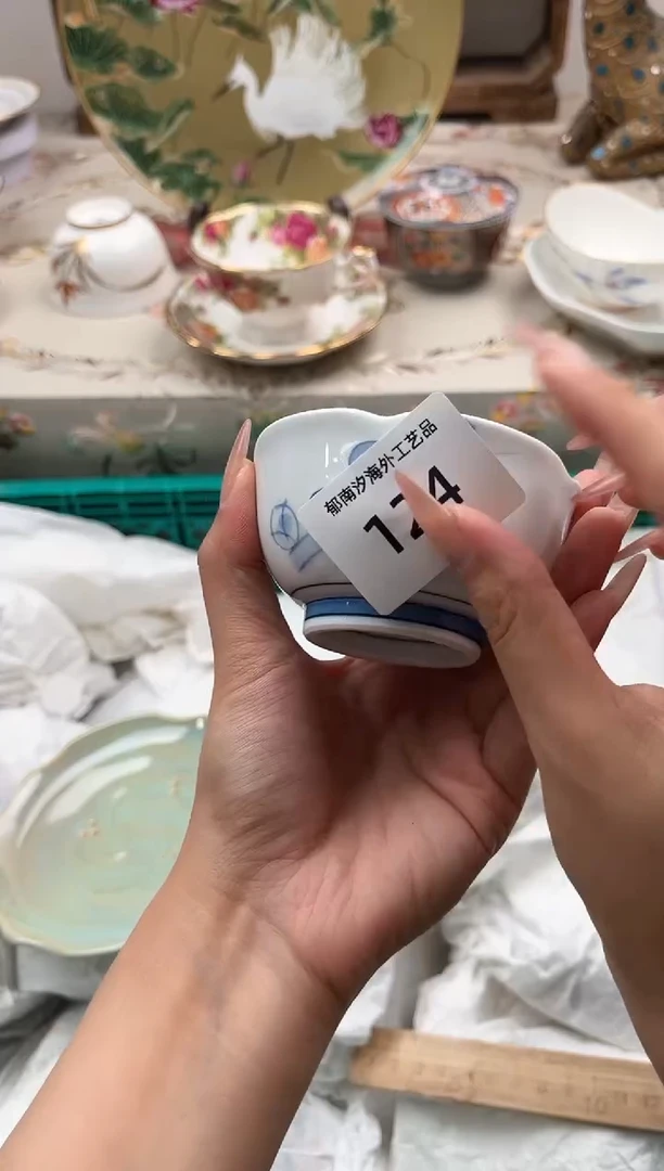 瓷片纠*锅L         124