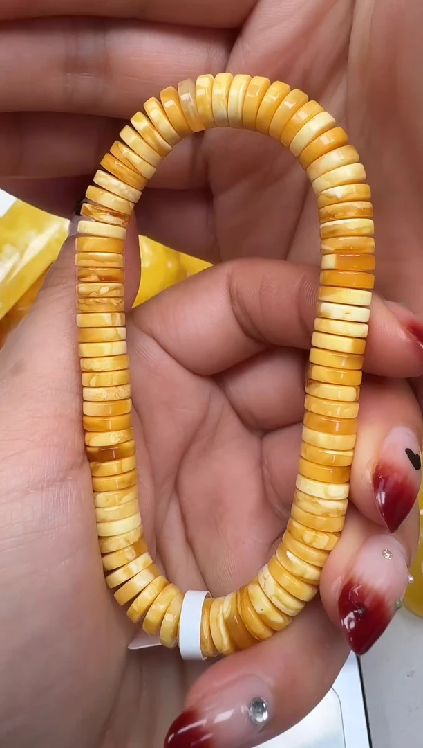 裸石琥珀未镶嵌如图