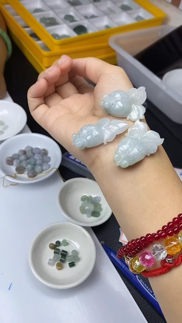 手饰翡翠未镶嵌8217翡翠吊坠金鱼1个35元