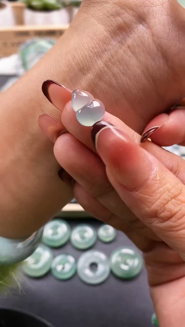 裸石翡翠福利品 葫芦