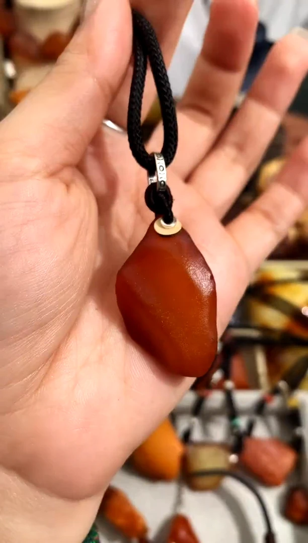 【闪购商品】蜜蜡裸石未镶嵌似玉