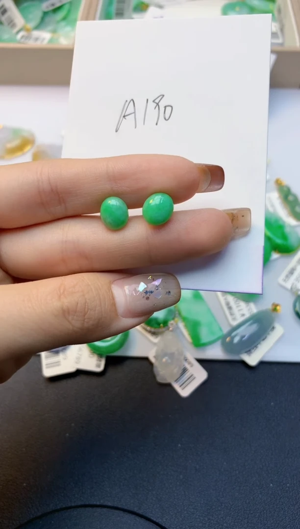 颈饰未镶嵌翡翠纯天然A货翡翠百元以上9元证书费自理