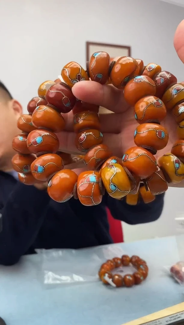 琥珀未镶嵌珠宝奇石假一罚十，多样性发一件095