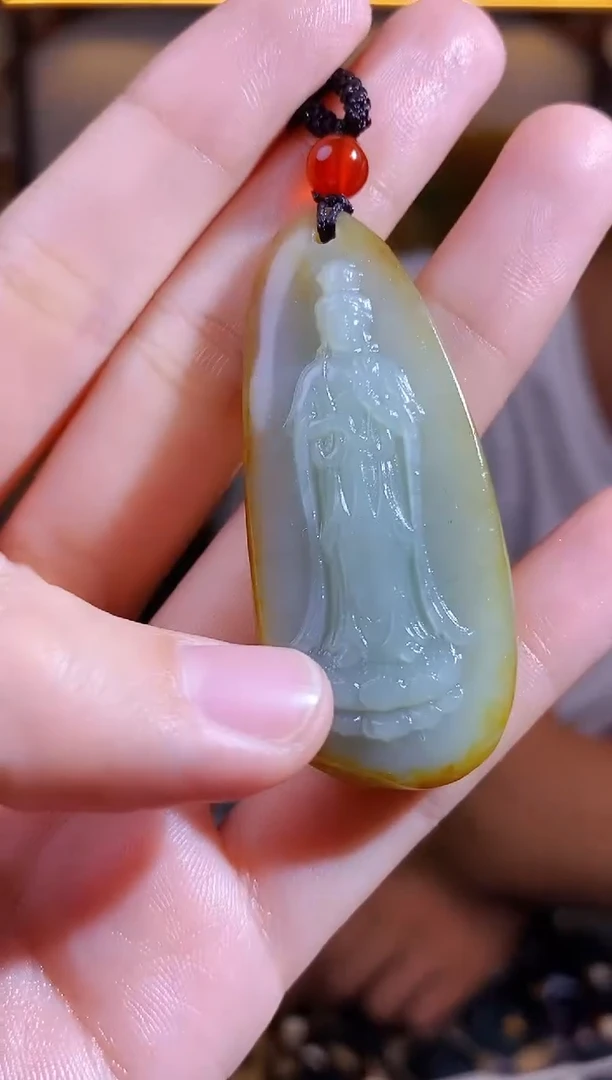 和田玉未镶嵌颈饰1