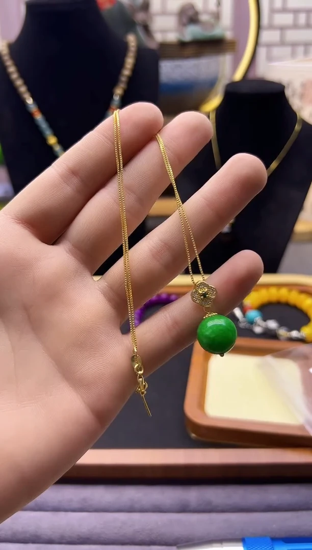 翡翠14K金镶嵌颈饰D104