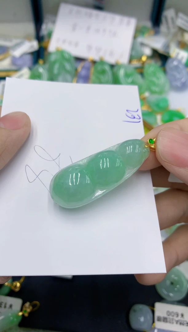 颈饰未镶嵌翡翠111111111111