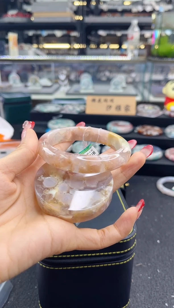 未镶嵌手镯石英质玉59-60圈口（赠品镯心）68741