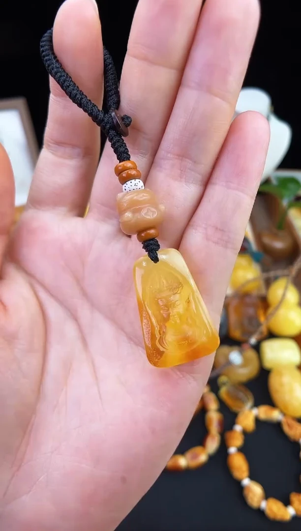 琥珀未镶嵌珠宝奇石柒月