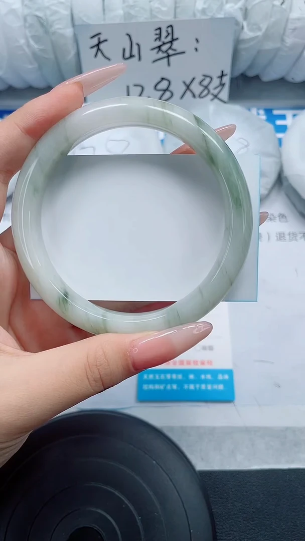 未镶嵌手镯石英质玉62/63