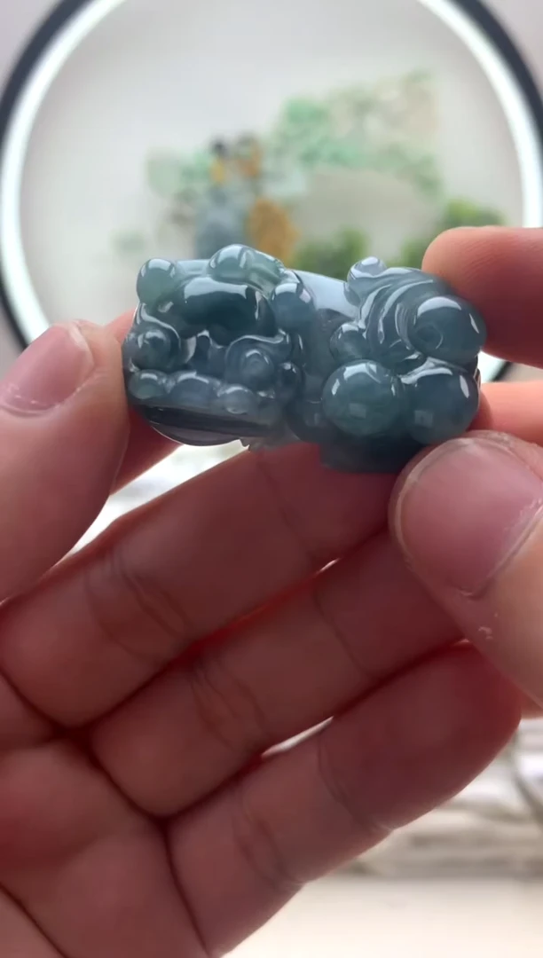 颈饰未镶嵌翡翠貔貅