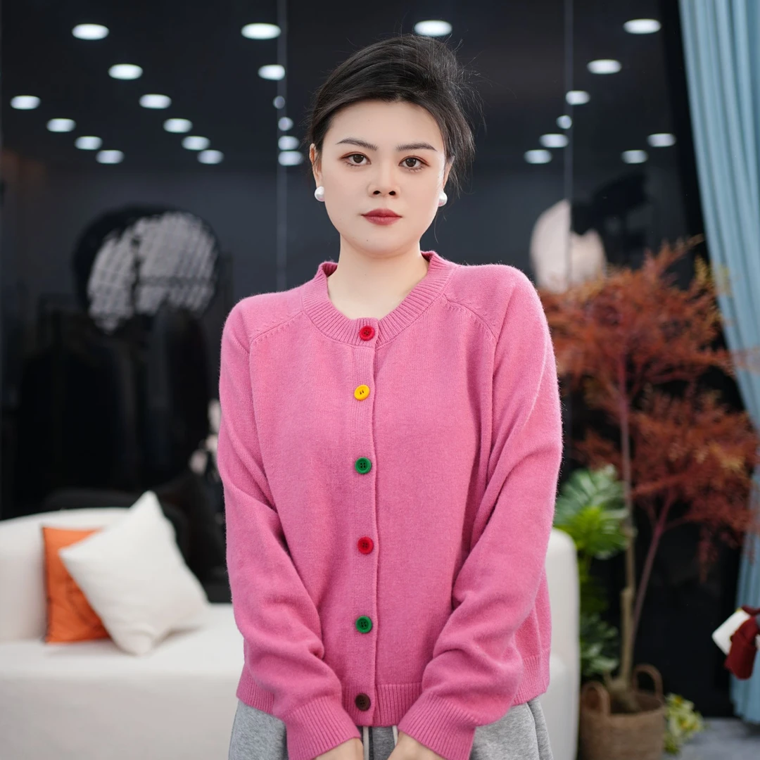 【艾娜严选】圆领长袖2025春季毛针织衫红色纯色女装外穿时尚百搭