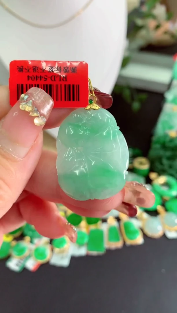 【闪购商品】翡翠吊坠(不含链)18K金镶嵌挂件