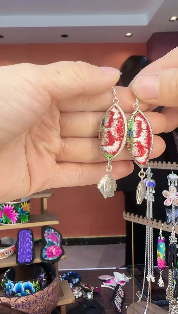 【闪购商品】织绣非遗刺绣耳环