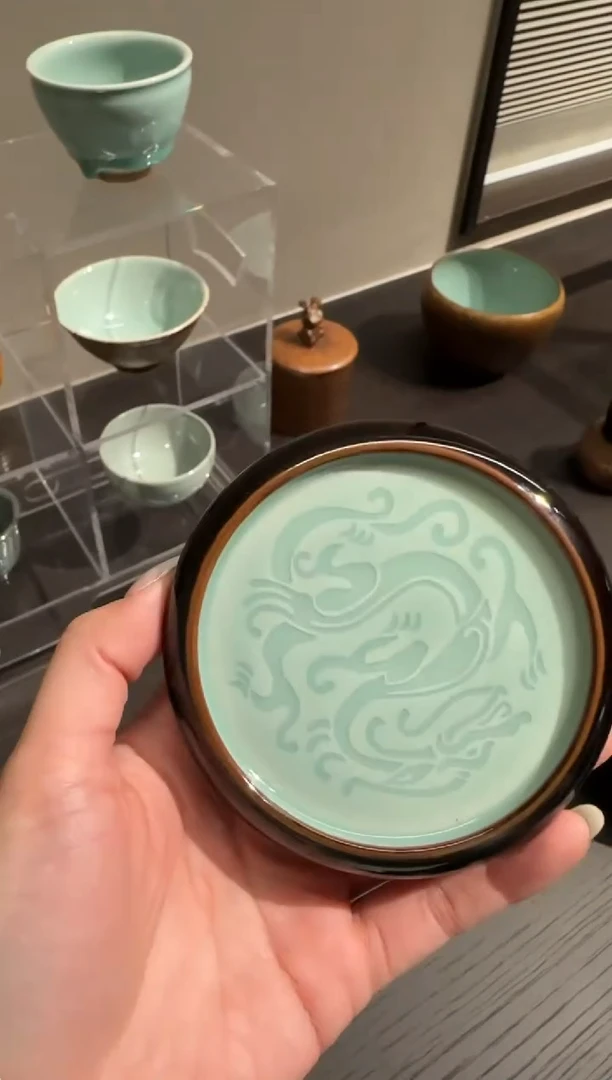 瓷你**师黄灿 墨 汉龙盖置