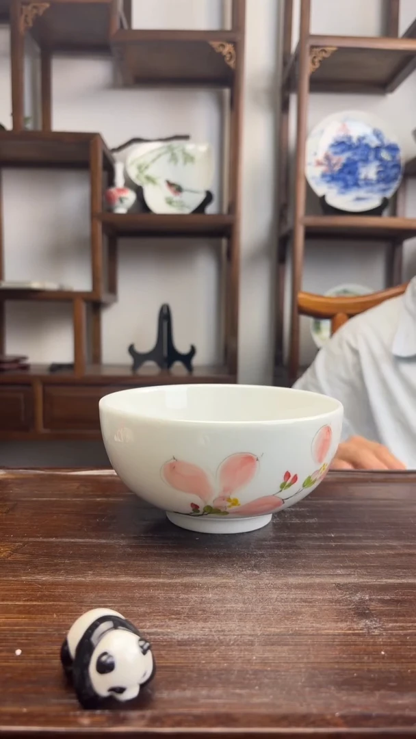 瓷片国韵瓷坊-手绘小罗汉粉玉兰