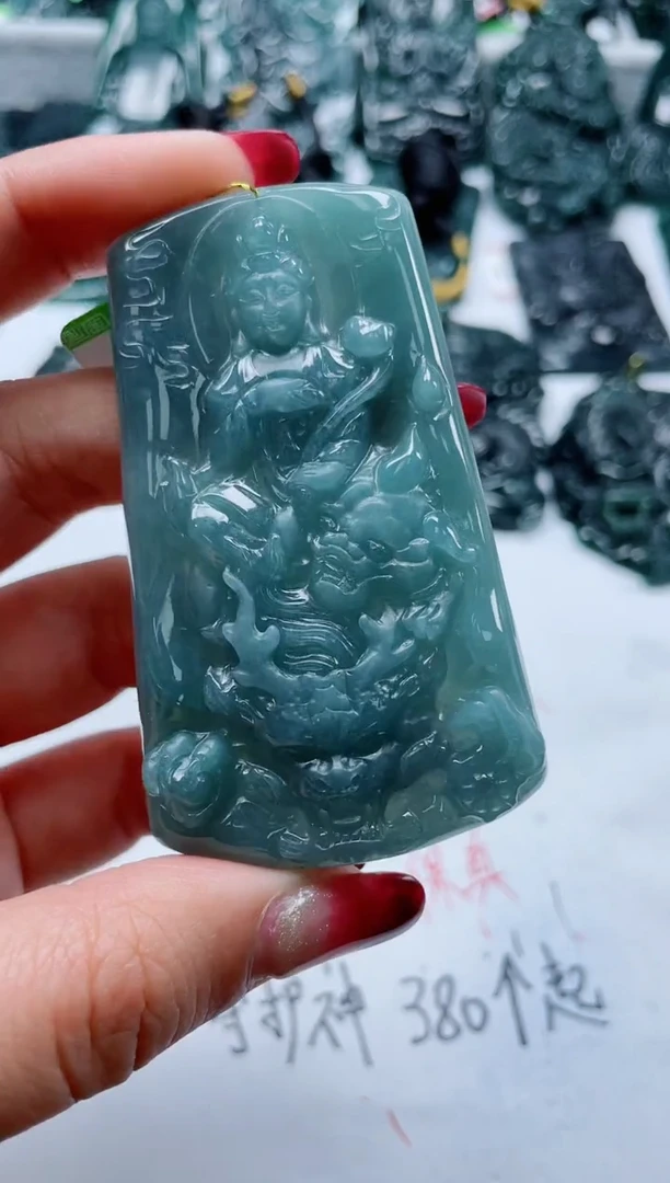 【闪购商品】翡翠颈饰未镶嵌