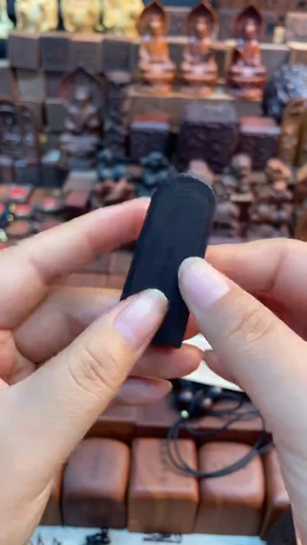 木枣木玉化五雷小吊坠一物一拍