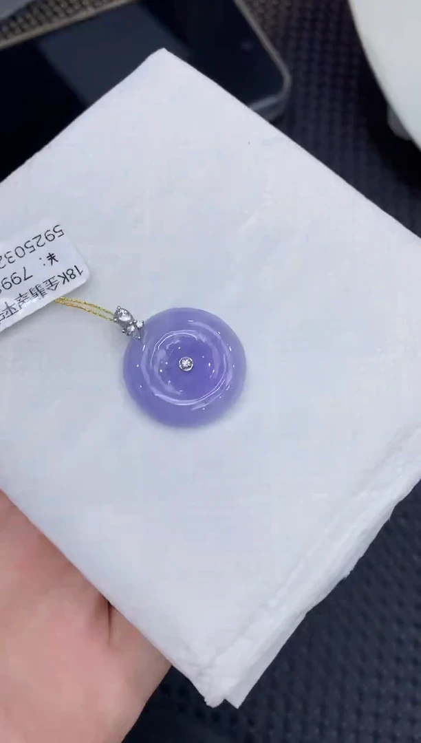 翡翠18K金镶嵌颈饰111111111111