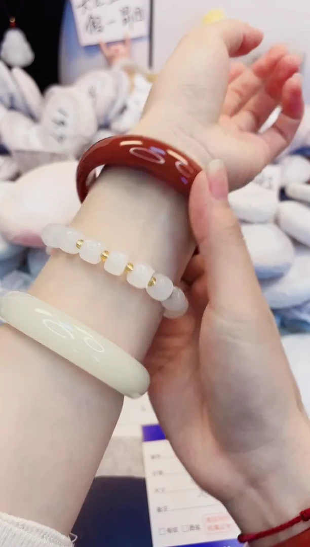 【闪购商品】石英质玉手镯未镶嵌215-玛瑙-圈口58