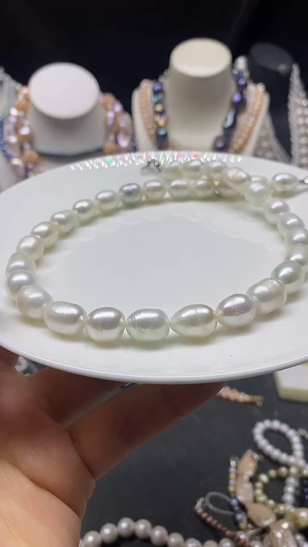 颈饰未镶嵌淡水珍珠多人