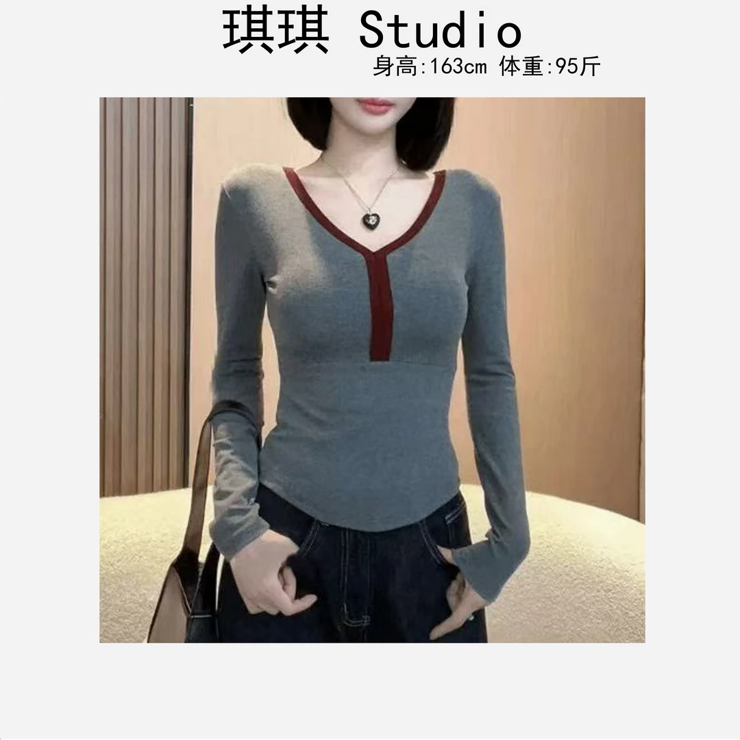 冬季新款磨毛拼色v领潮流气质时尚显瘦减龄休闲百搭上衣7133-G