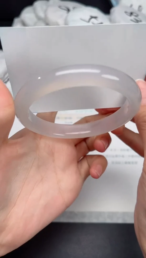 玛瑙/玉髓手镯未镶嵌K29-60