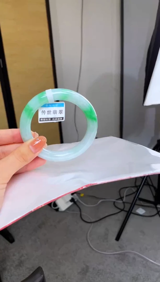 未镶嵌手镯翡翠退货标签需完好-238