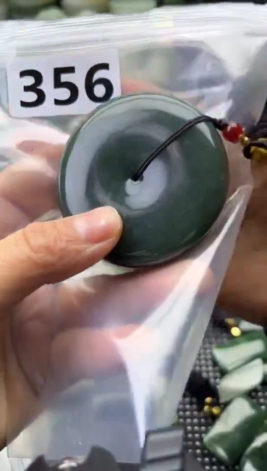 未镶嵌和田玉珠宝半成品扣子