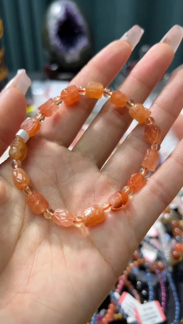 【闪购商品】水晶手链未镶嵌200多样性发其一