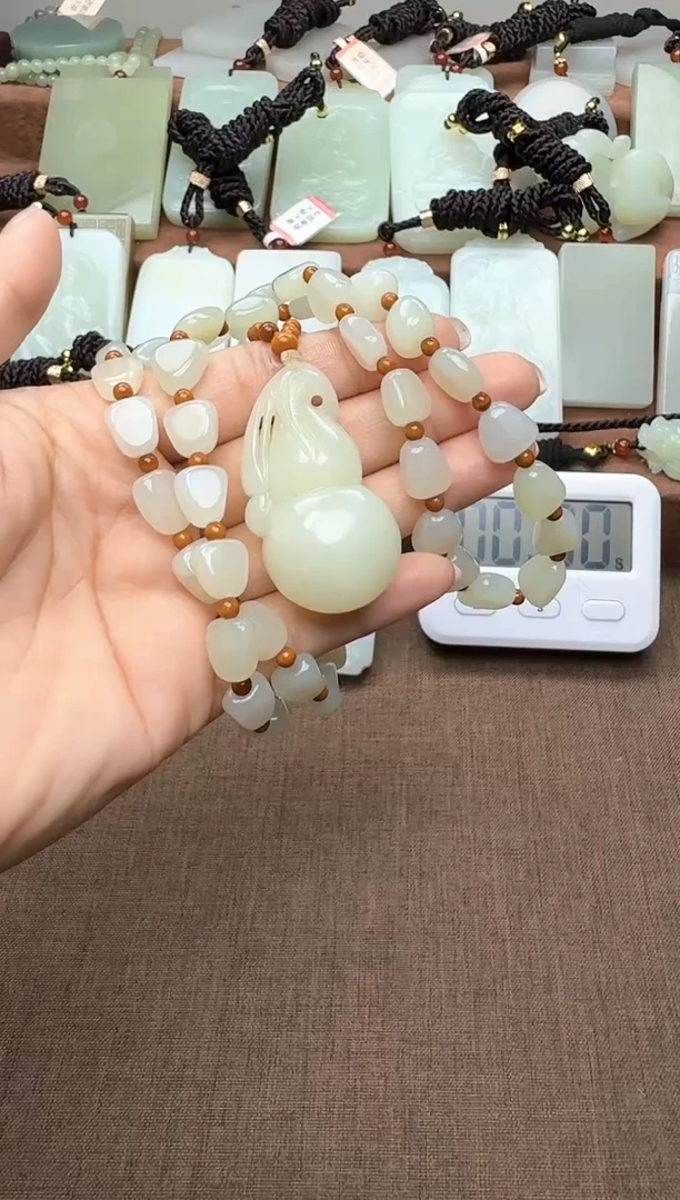 颈饰未镶嵌和田玉天****技天通兴业