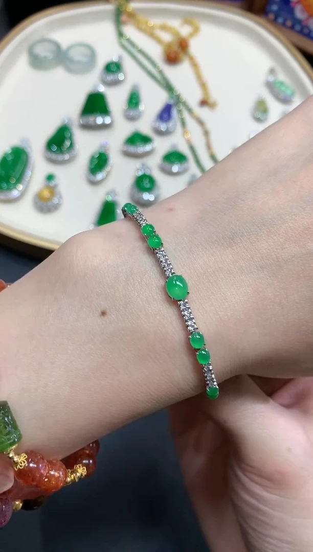 【闪购商品】翡翠手链18K金镶嵌A789|12000