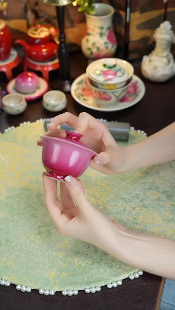 景德镇手工手绘雅圣粉彩盖碗