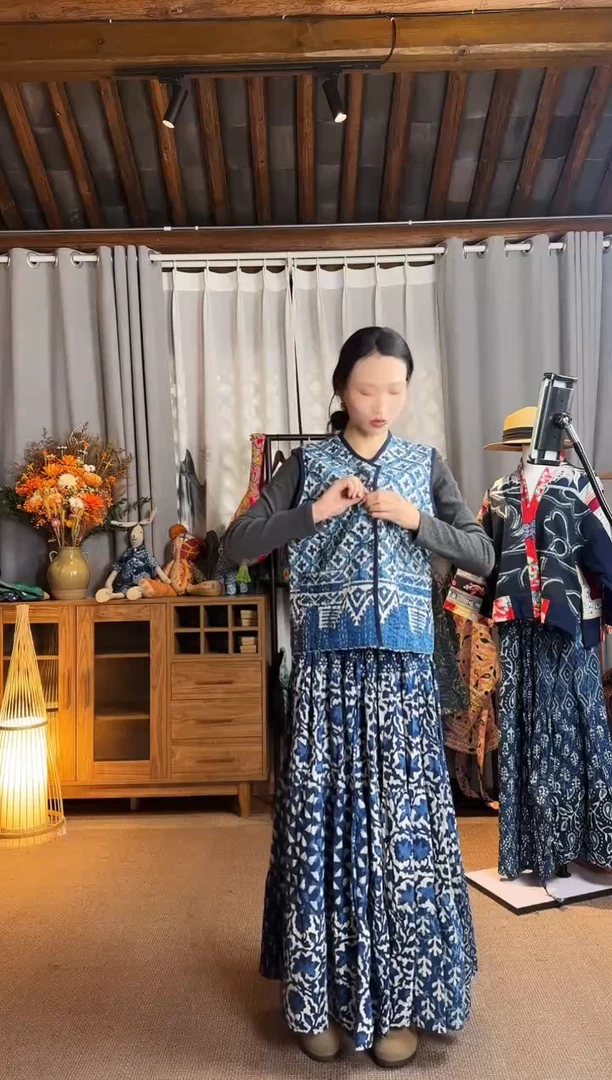 【闪购商品】设计师款蓝小马甲