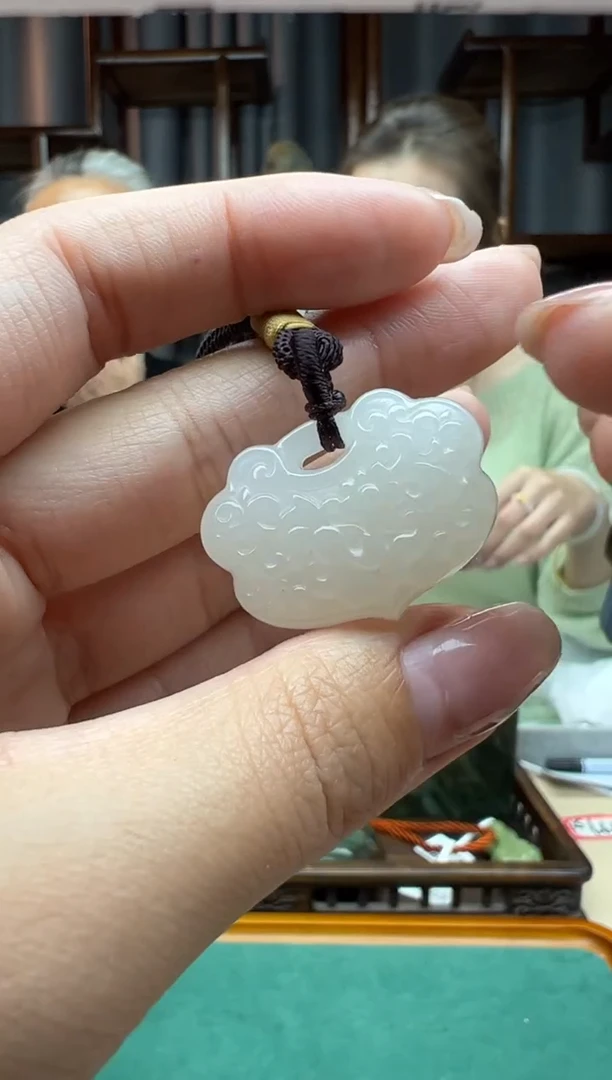 【闪购商品】和田玉颈饰未镶嵌吊坠   多样性发货