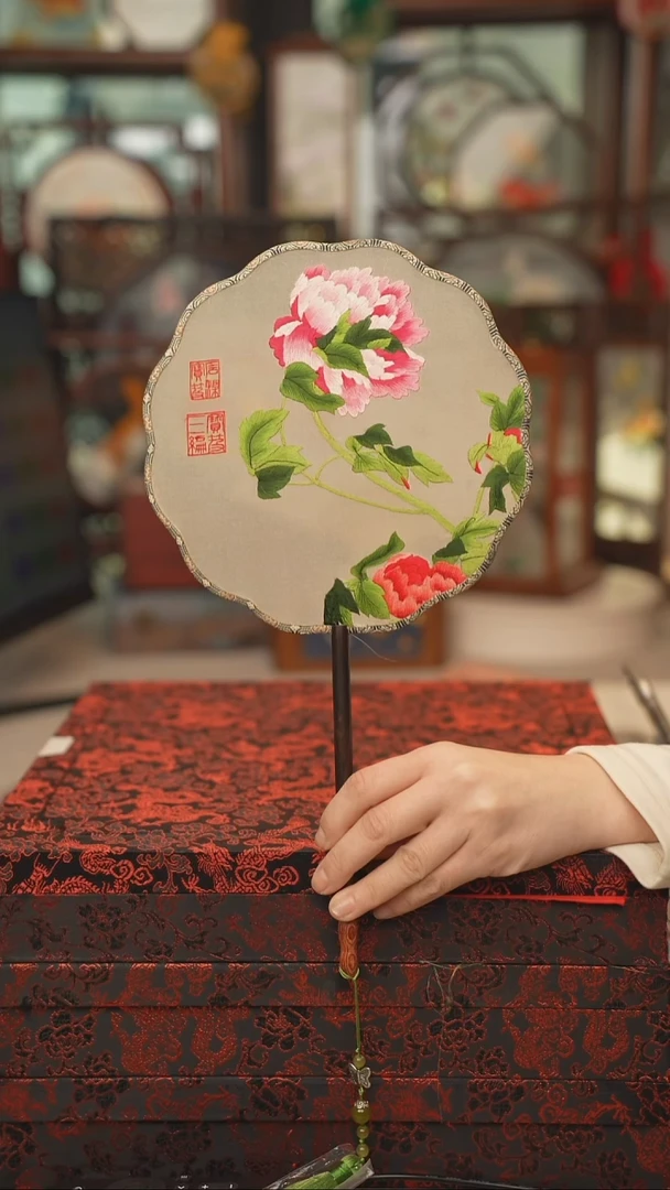扇子团扇 绣花双面非遗