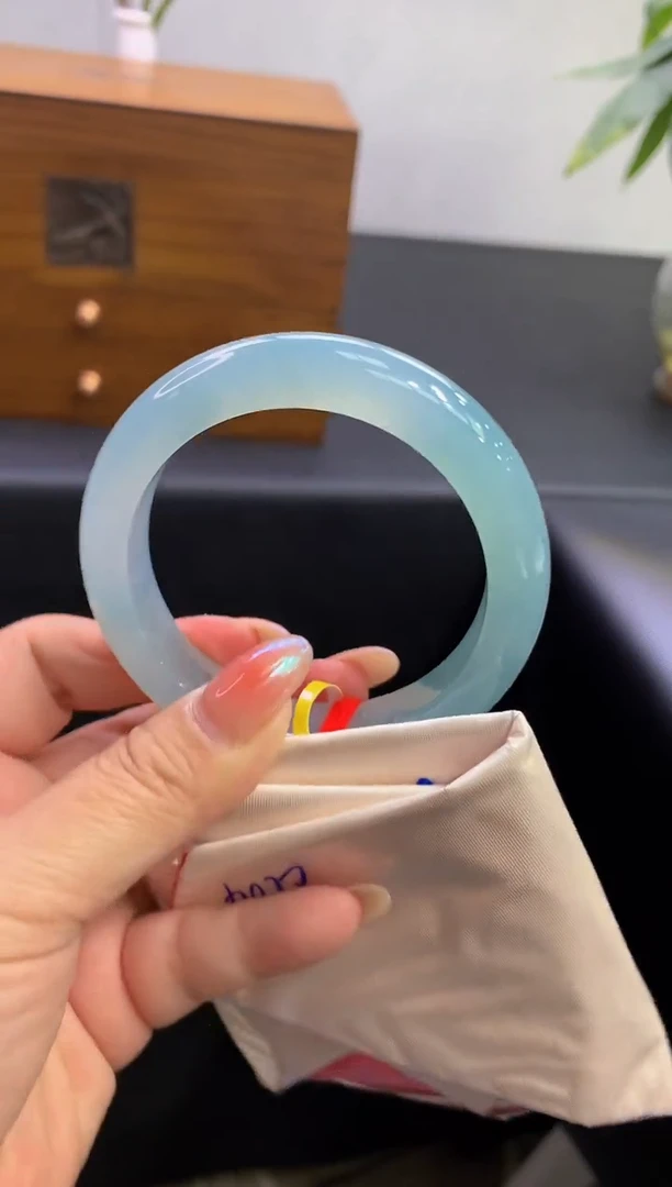 未镶嵌手镯翡翠翡翠手镯143