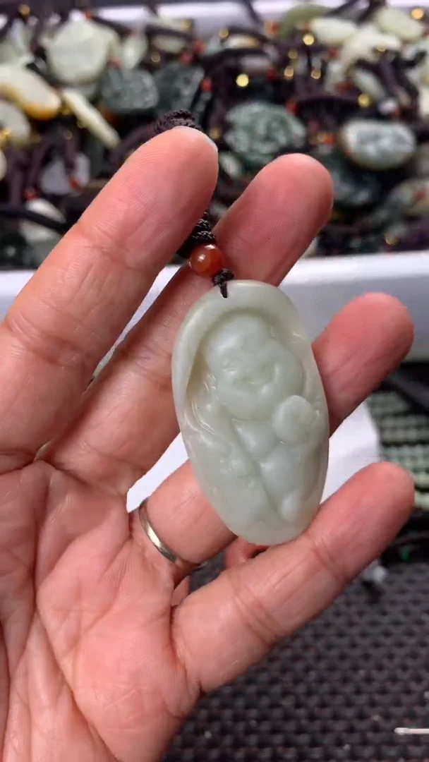 【闪购商品】和田玉颈饰未镶嵌多样性发货没有证书拍一发一有瑕