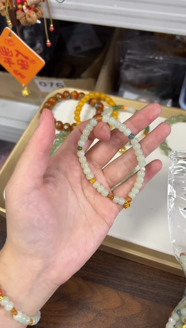 未镶嵌手链和田玉和田玉精工桶珠多宝设计款手链[4557]