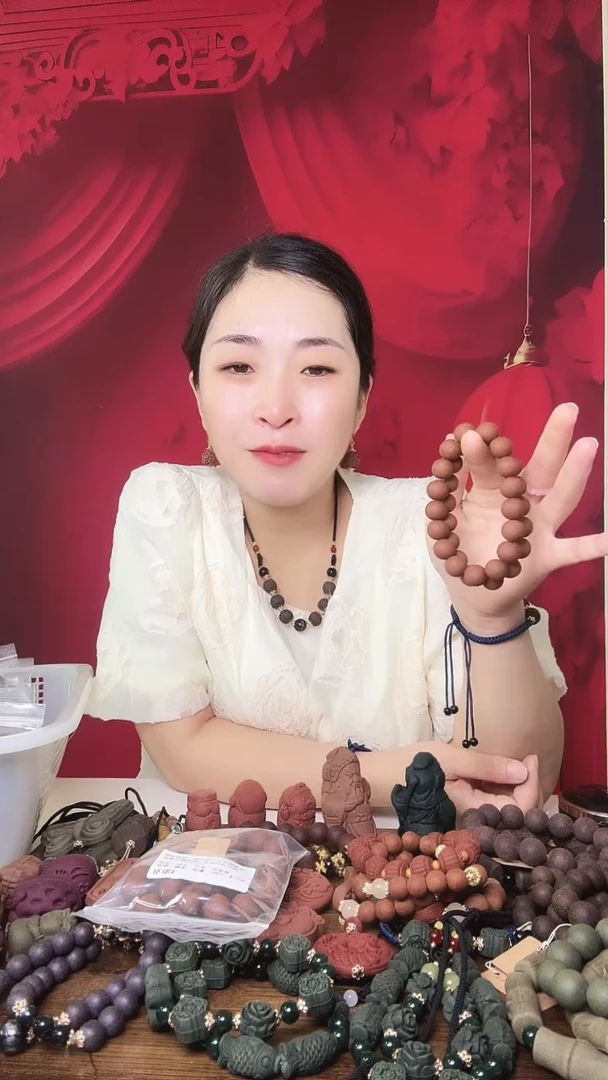 泥塑7.18   玫瑰1.3手串